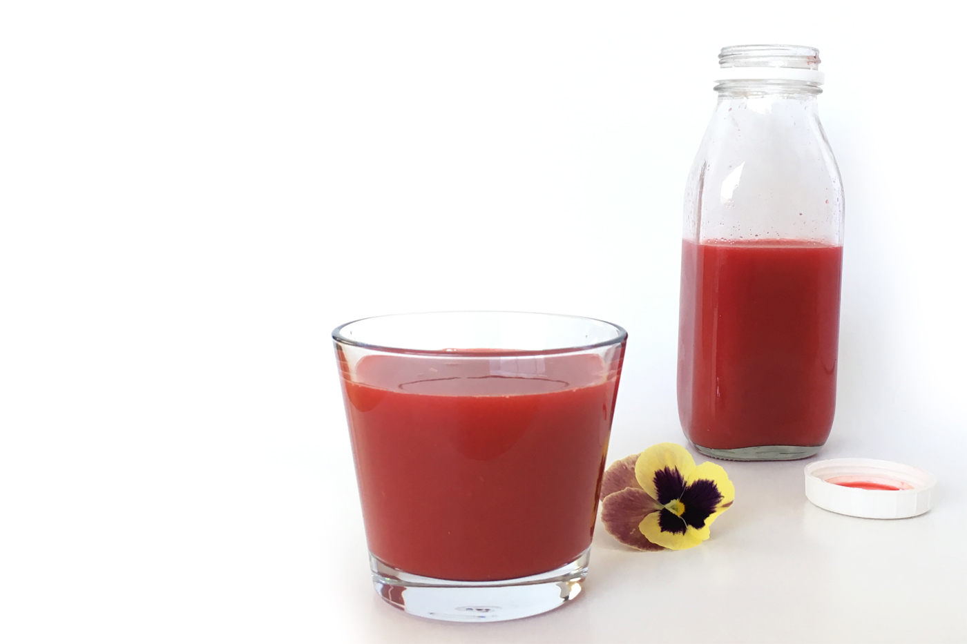 This juice recipe can help you with weightloss, energy, and detox.
