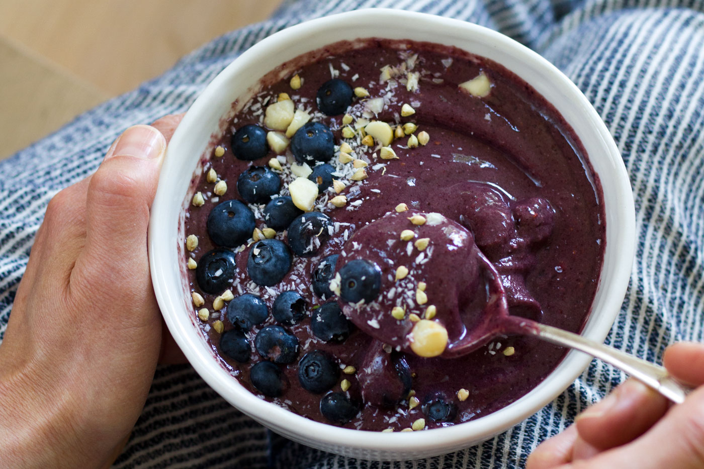 Berry Acai Bowl - Lean Green Nutrition Fiend